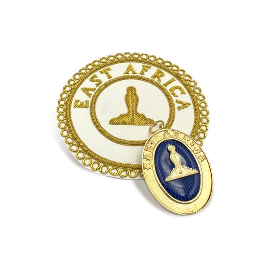 Craft District Full Dress Apron Badge & Collar Jewel
