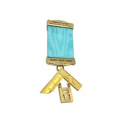 Craft Past Masters Breast Jewel with Engraved Details - Finely detailed craftsmanship for distinguished officers