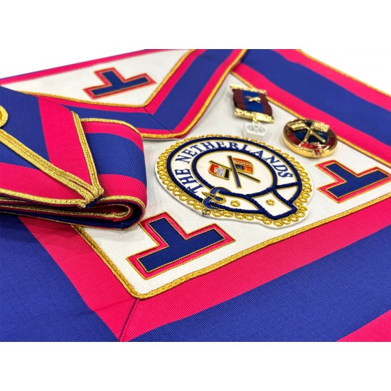 Mark District Undress Pack