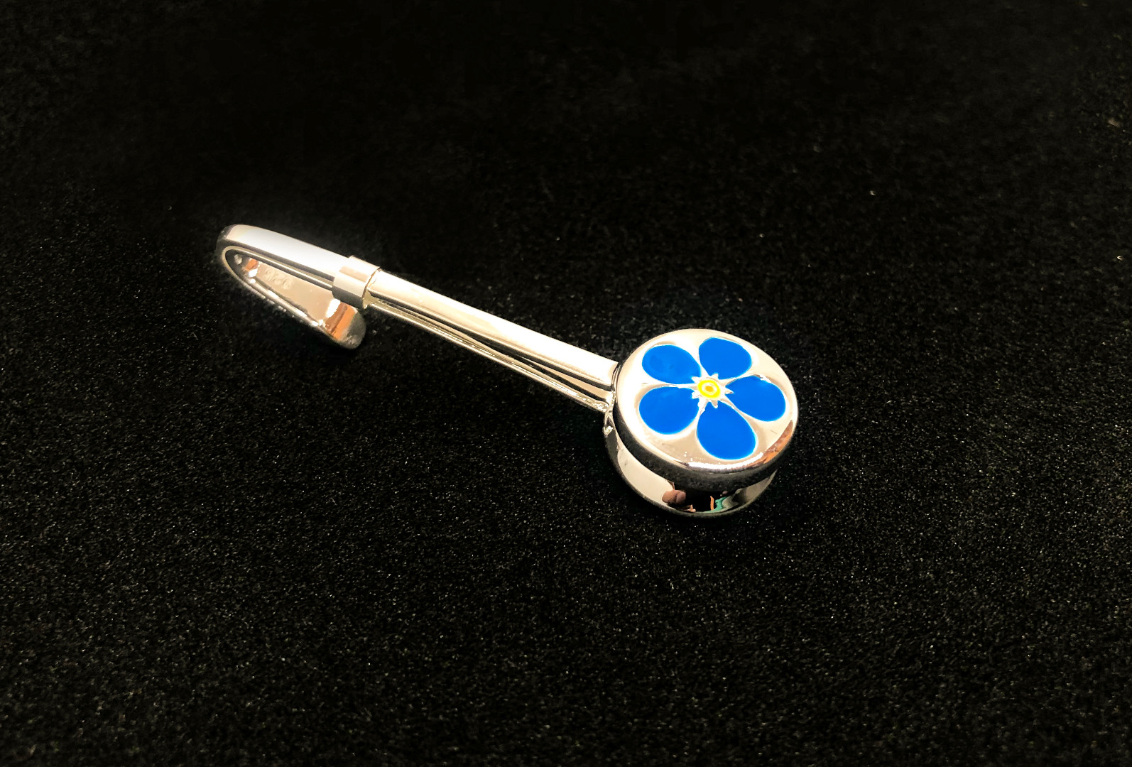 Freemasons Sterling Silver Forget Me Not Napkin Hook/Holder