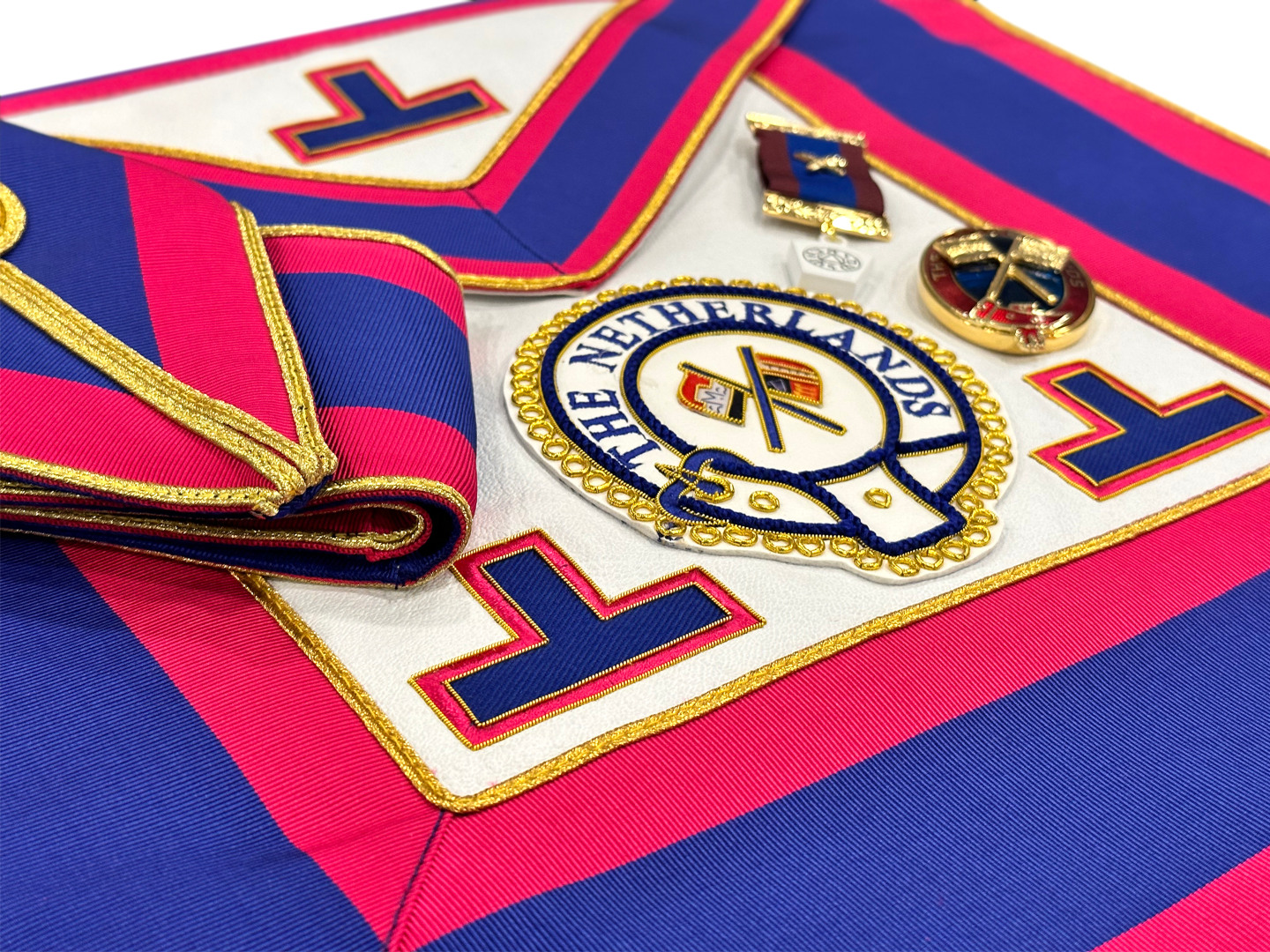 Mark District Undress Pack