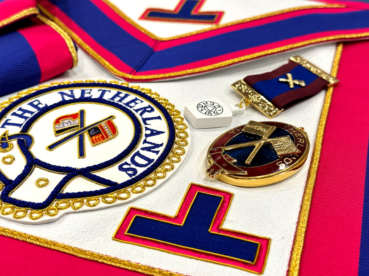 Mark District Undress Pack