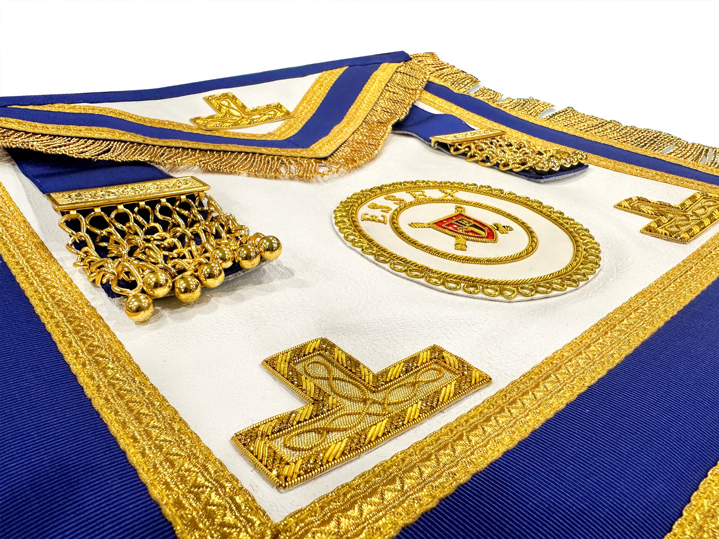 Craft Provincial Dress Apron Badge on Lambskin Apron