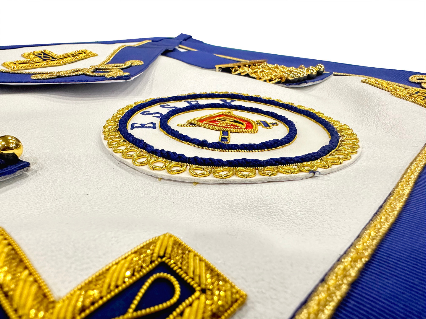 Craft Provincial Undress Apron Badge attached on Lambskin Apron