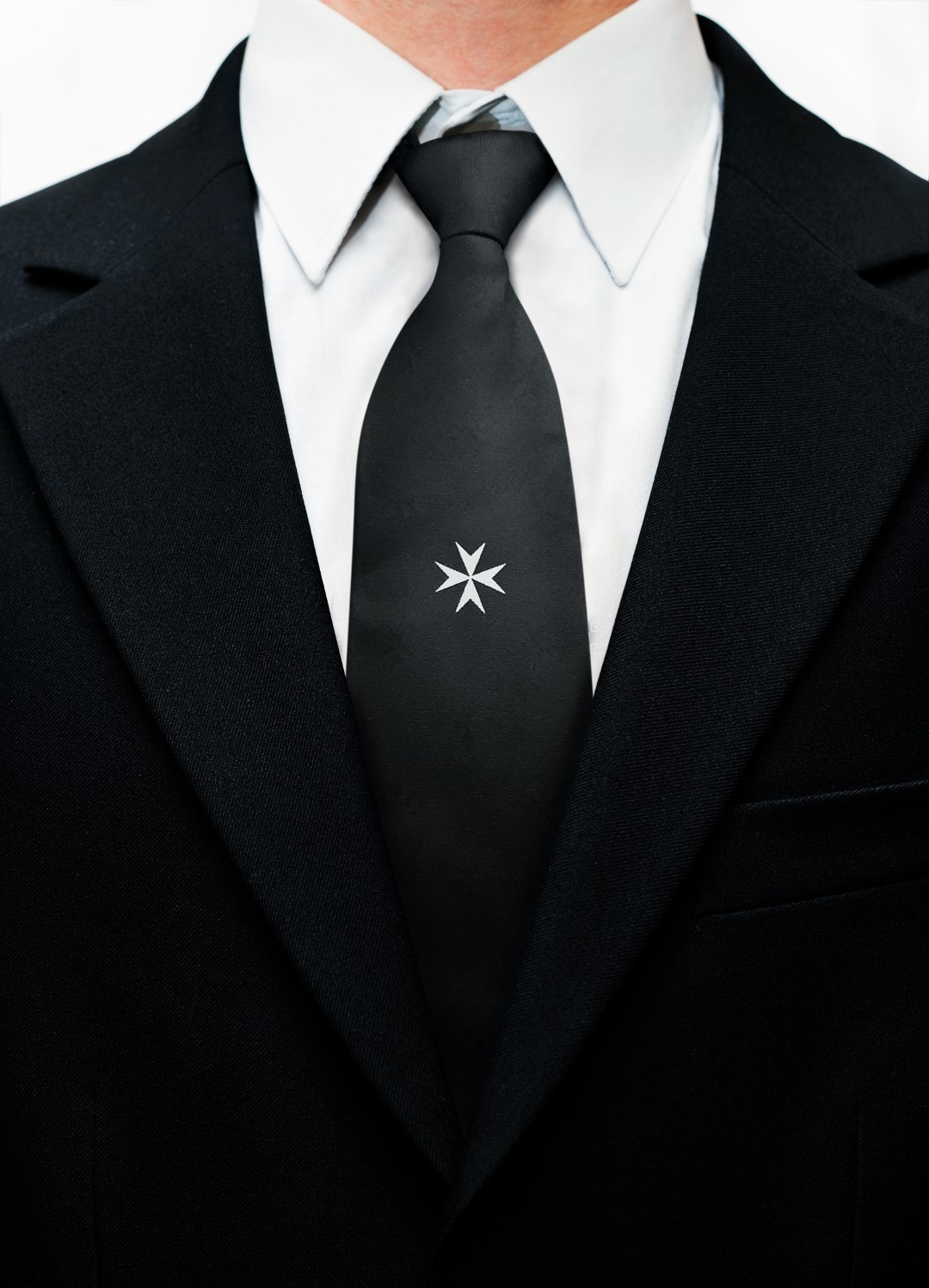 Knights Malta Silk Tie & Cufflinks