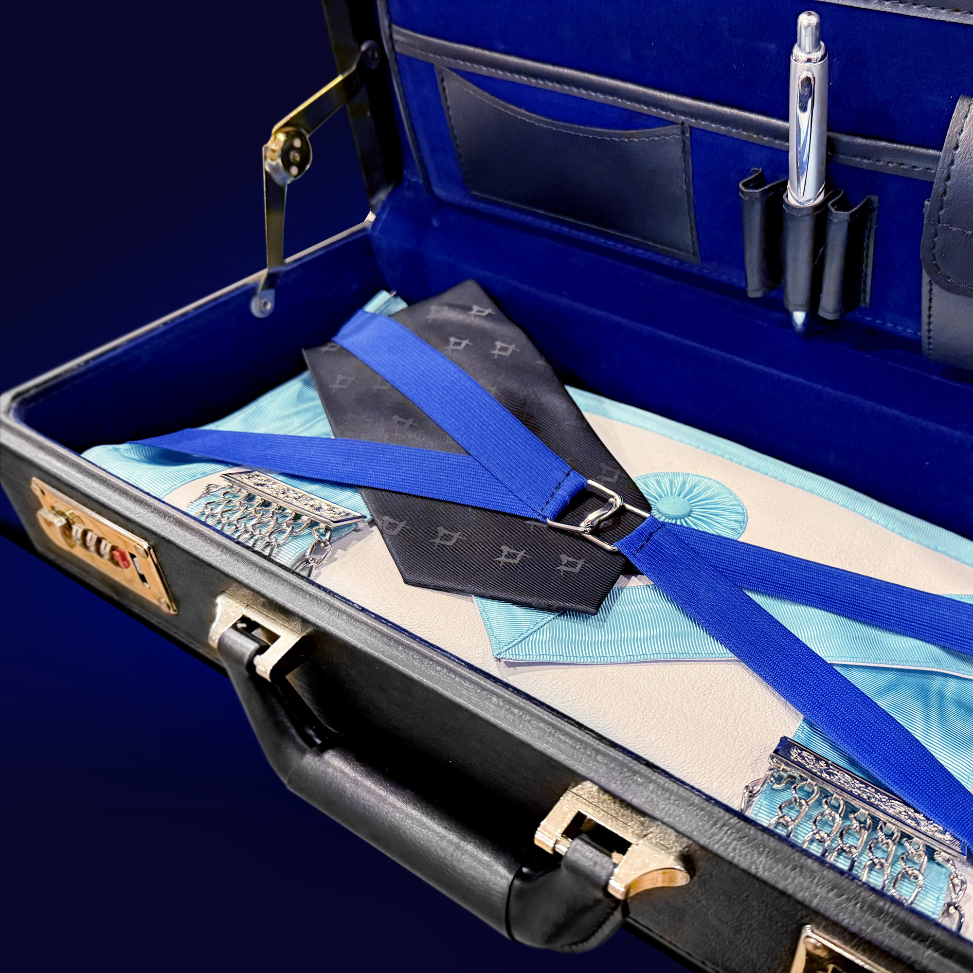 Luxury Freemason's Classic Half Case